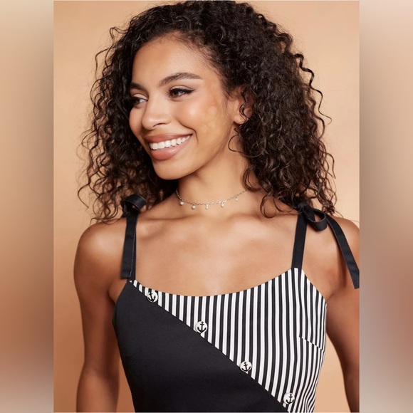 Her Universe Disney Steamboat Willie Retro Dress EUC size Small Disney Cruise - Picture 4 of 6